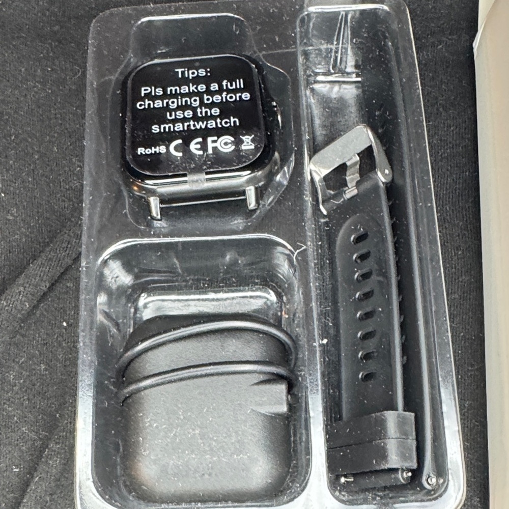 Elegant Black Smartwatch with Black Band - Picture 5 of 5